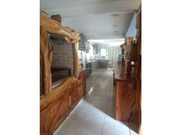 Chalet 5 ambientes con parque. Zona Bosque de Peralta Ramos