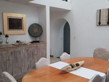 VENTA CASA EN CLÚSTER CON RECÁMARA EN PB LOMAS DE ANGELÓPOLIS PUEBLA CAS 3704 PUE/PC