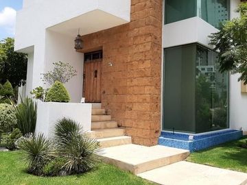 VENTA CASA EN CLÚSTER CON RECÁMARA EN PB LOMAS DE ANGELÓPOLIS PUEBLA CAS 3704 PUE/PC