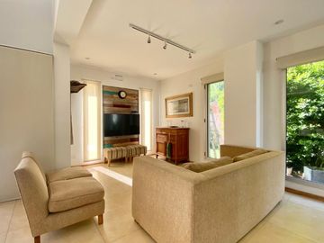 Casa en venta en Parque Leloir