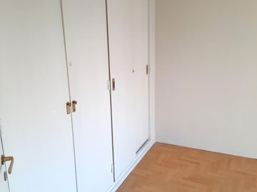 Av. Alvear al 1600 - Recoleta // VENTA con renta: 3 ambientes con dependencia