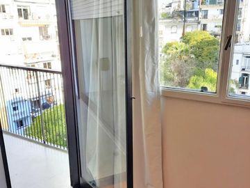 Av. Alvear al 1600 - Recoleta // VENTA con renta: 3 ambientes con dependencia