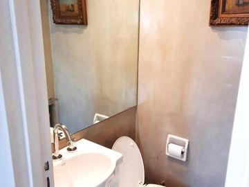 Av. Alvear al 1600 - Recoleta // VENTA con renta: 3 ambientes con dependencia