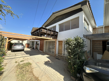 Casa en venta de 3 dorm. en Coquimbo
