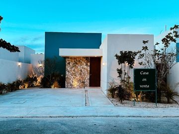 Casa en Venta en Privada CANARIA 31, Conkal, Mérida Yucatán.