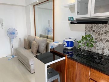 JUAL Apartemen Bassura City 2BR Furnish Flamboyan 550 juta CASH