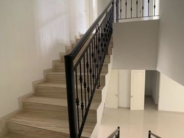 *Dijual Rumah VILLA BUKIT REGENCY 3 , Pakuwon Indah Surabaya Barat
