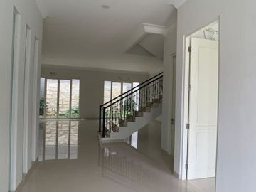 *Dijual Rumah VILLA BUKIT REGENCY 3 , Pakuwon Indah Surabaya Barat