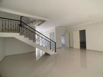 *Dijual Rumah VILLA BUKIT REGENCY 3 , Pakuwon Indah Surabaya Barat