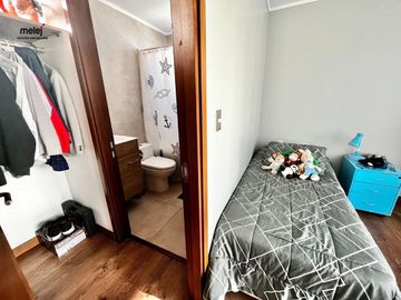 Venta casa Pinares de Montemar, Concón.  Moderna, finas terminaciones