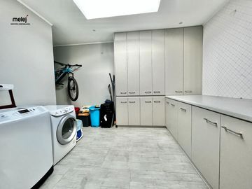 Venta casa Pinares de Montemar, Concón.  Moderna, finas terminaciones