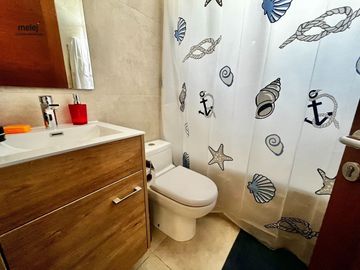 Venta casa Pinares de Montemar, Concón.  Moderna, finas terminaciones