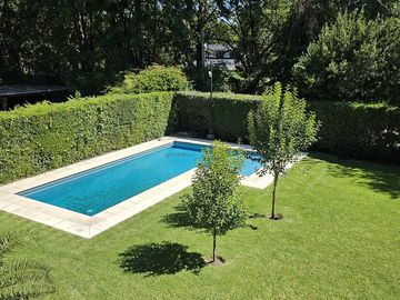 Casa en venta 4 amb en Parque Leloir