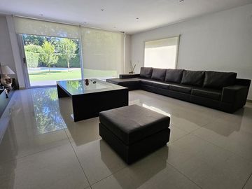 Casa en venta 4 amb en Parque Leloir