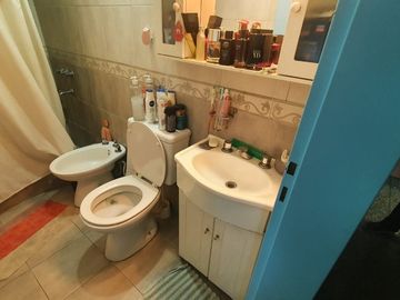 Casa con Departamento en venta en San Antonio de Padua Sur