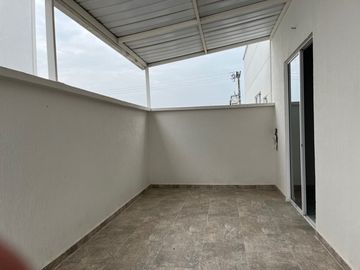 casa en venta en las mercedes. Cod V16243