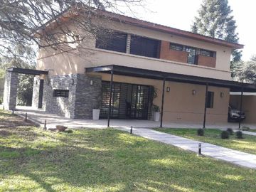 CASA QUINTA moderna pract. a estrenar 4780 m2 arbol. añosa 8 amb. novoa propiedades