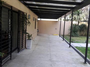 CASA QUINTA moderna pract. a estrenar 4780 m2 arbol. añosa 8 amb. novoa propiedades