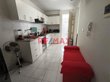 ¡Descubre tu próximo hogar en la Urbanización Villa del Norte, Chiclayo!

Este amplio departamento de 102.46 m² tiene todo lo que necesitas:

Sala