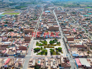 📍 Ubicación Estratégica:
Terrenos urbanos en Supe - Barranca, a pocos minutos de la Plaza de Armas y la antigua Panamericana Norte. Rodeado de colegi