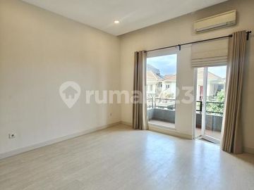 Dijual Rumah Alam Sutera Onyx Bangunan Mandiri Cantik