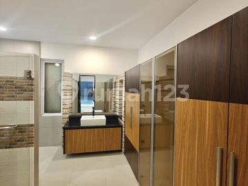Dijual Rumah Alam Sutera Onyx Bangunan Mandiri Cantik
