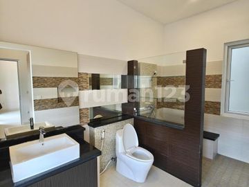 Dijual Rumah Alam Sutera Onyx Bangunan Mandiri Cantik