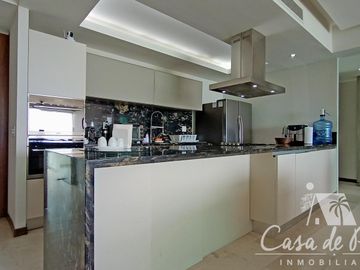 Departamento en  venta Península Acapulco Diamante