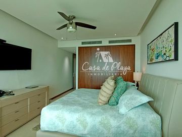 Departamento en  venta Península Acapulco Diamante