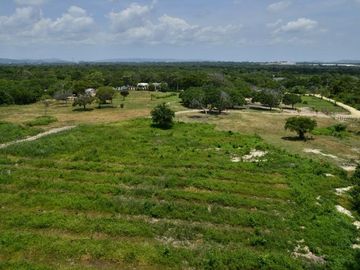 finca en venta en altos de sevilla. Cod V11339