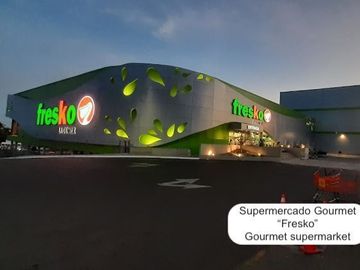 Apartamento a 6 minutos de la playa, alberca de adultos y familiar, residencial