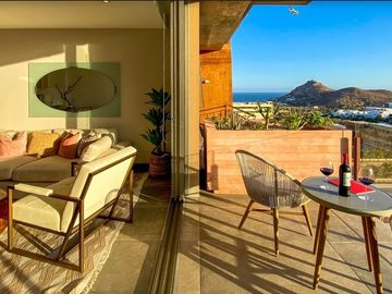Apartamento a 6 minutos de la playa, alberca de adultos y familiar, residencial