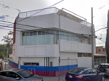 Excelente y Amplio Lugar Para Oficinas Por Parque de Morales
