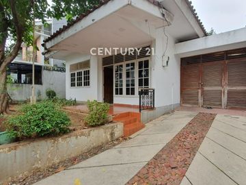 Dijual Rumah Lama Tapi Terawat Di Bintaro Sektor 1 7541