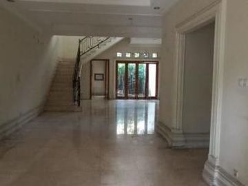 Rumah, di Kebayoran Baru,