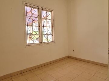 NUSALOKA BSD RUMAH SIAP HUNI LUAS 98 SHM DIJUAL CEPAT