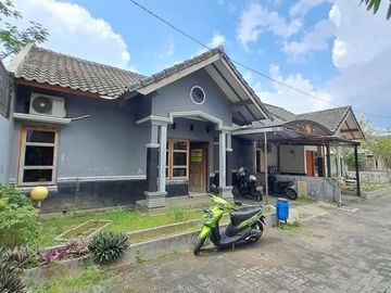 Rumah Siap Huni dalam Perum di Purwomartani dekat Jogja Bay