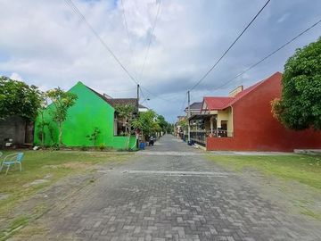 Rumah Siap Huni dalam Perum di Purwomartani dekat Jogja Bay