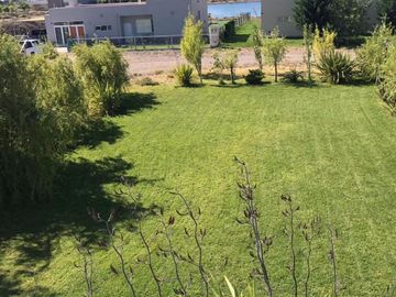 Venta Casa Vista al Lago - Mari Menuco