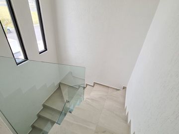 Casa en VENTA CON RECAMARA PLANTA BAJA en LOMAS DE MEDITERRANEO