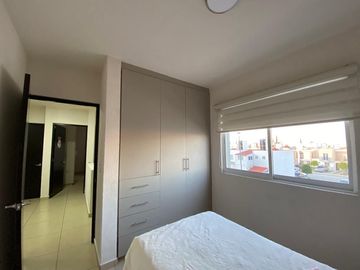 En Venta Departamento en Candiles, Alberca, 2 Recamaras, Equipado, Oportunidad !