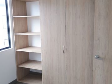 Venta De Departamento De Estreno En Urb Los Sauces - 5To Piso