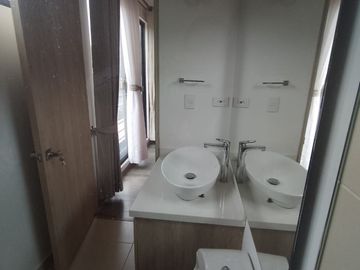 Venta De Departamento De Estreno En Urb Los Sauces - 5To Piso