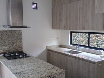 Venta De Departamento De Estreno En Urb Los Sauces - 5To Piso