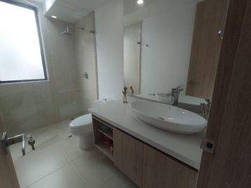 Venta De Departamento De Estreno En Urb Los Sauces - 5To Piso