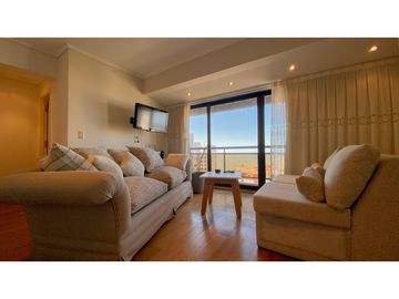 Triplex de tres ambientes con cochera doble y baulera.