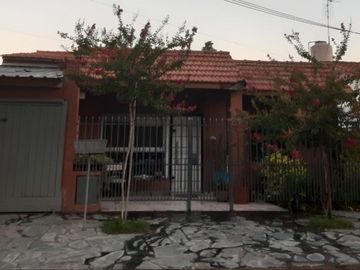 Casa en Venta en William Morris- Hurlingham - Permuta Por Quinta