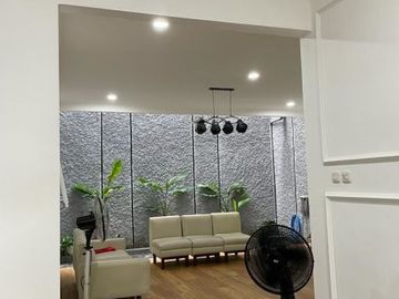 Rumah Strategis Modern Mewah Luas Jl Lebar Duren Sawit Jakarta Timur