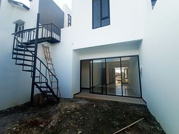 Di Sewakan Rumah Baru 3 Kamar di Cluster Sherwood TKI 5, Margaasih Bandung