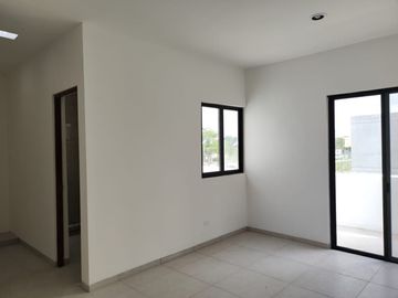 VENTA CASA EN CONKAL AL NORTE DE MERIDA